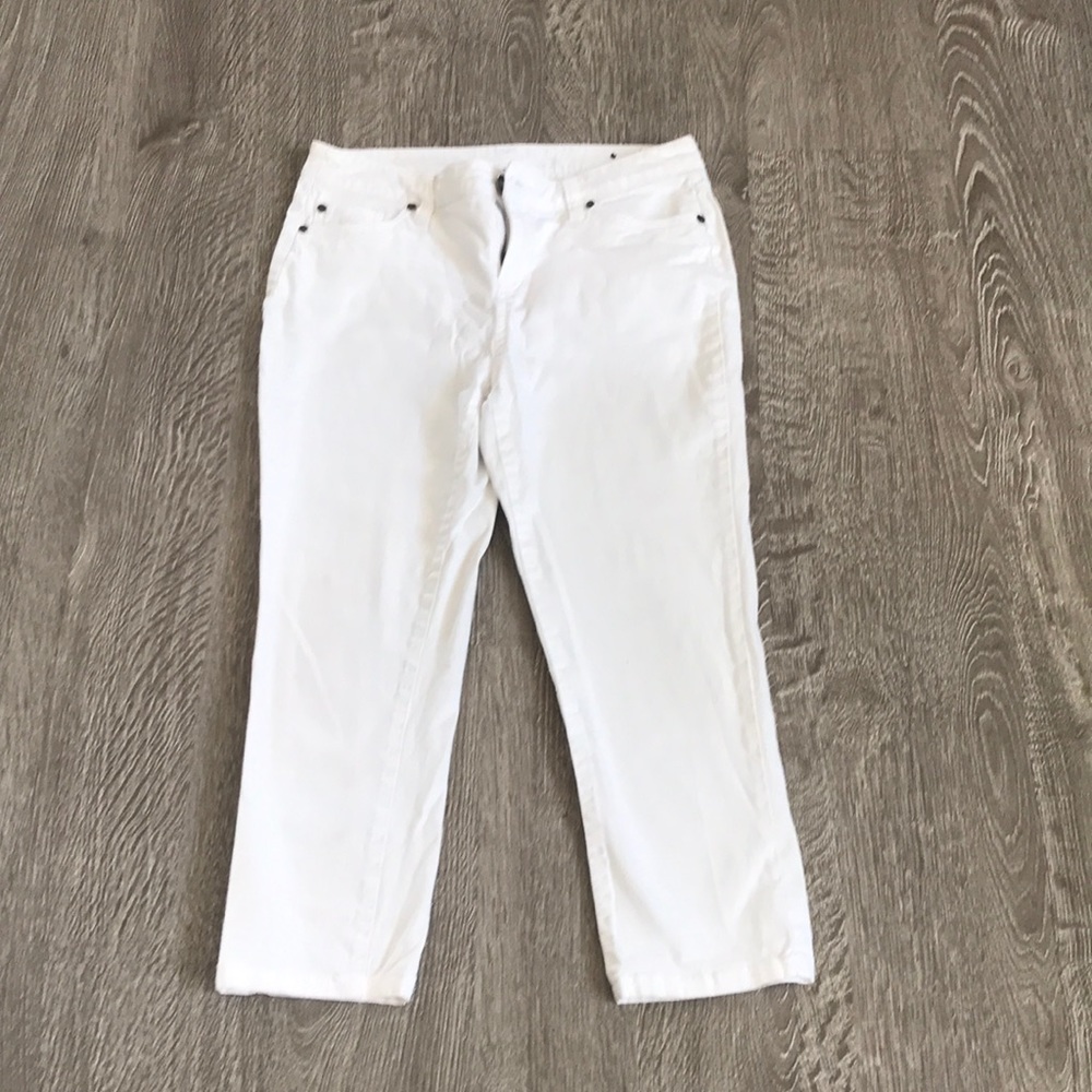 White jean